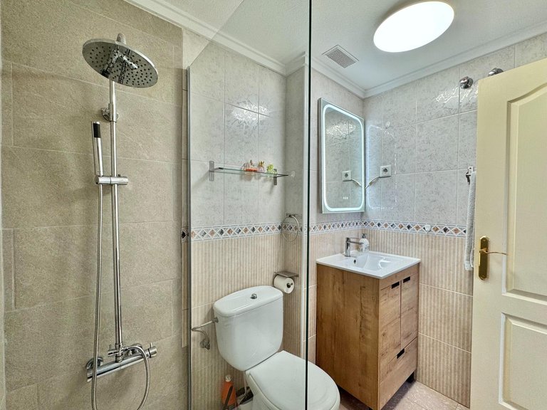 Apartment for Sale in Torrevieja, Alicante 11