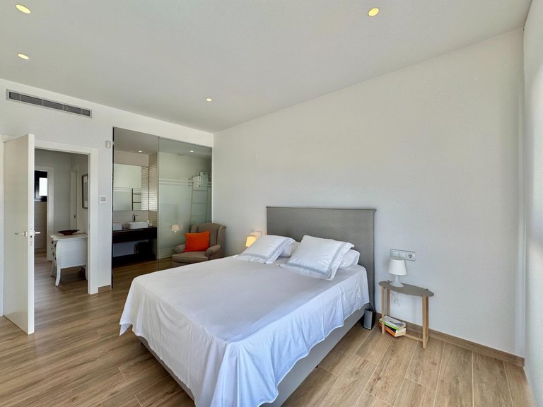 Villa for Sale in Inland San Miguel De Salinas, Alicante 8