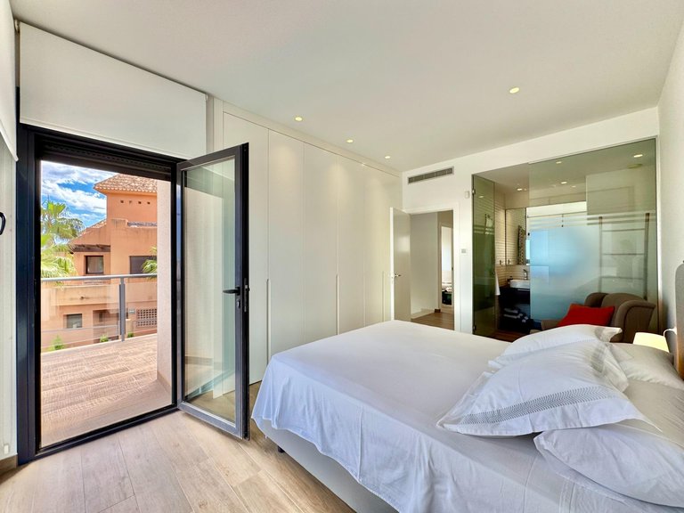 Villa for Sale in Inland San Miguel De Salinas, Alicante 9