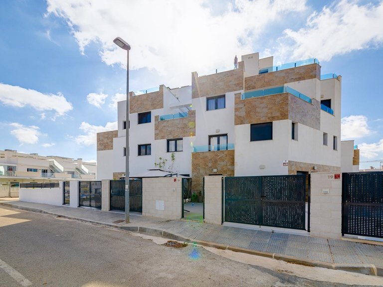 Town House for Sale in Costa Blanca Villamartin, Alicante 2