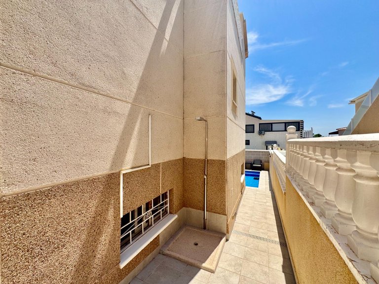 Villa for Sale in Orihuela Costa, Alicante 22