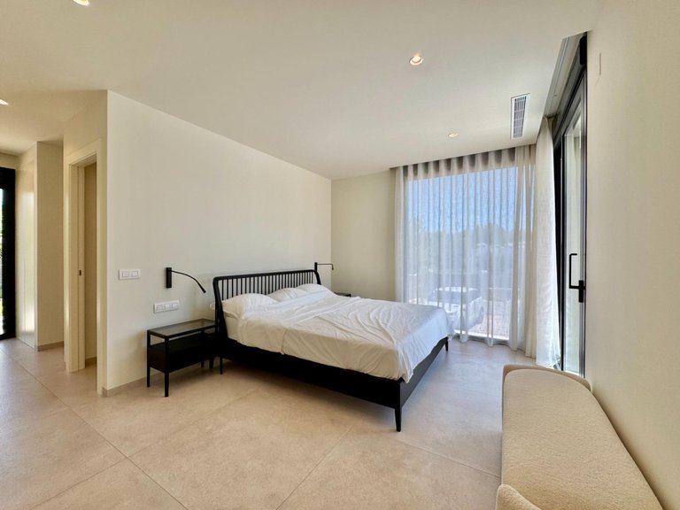 Villa for Sale in Inland Orihuela, Alicante 40