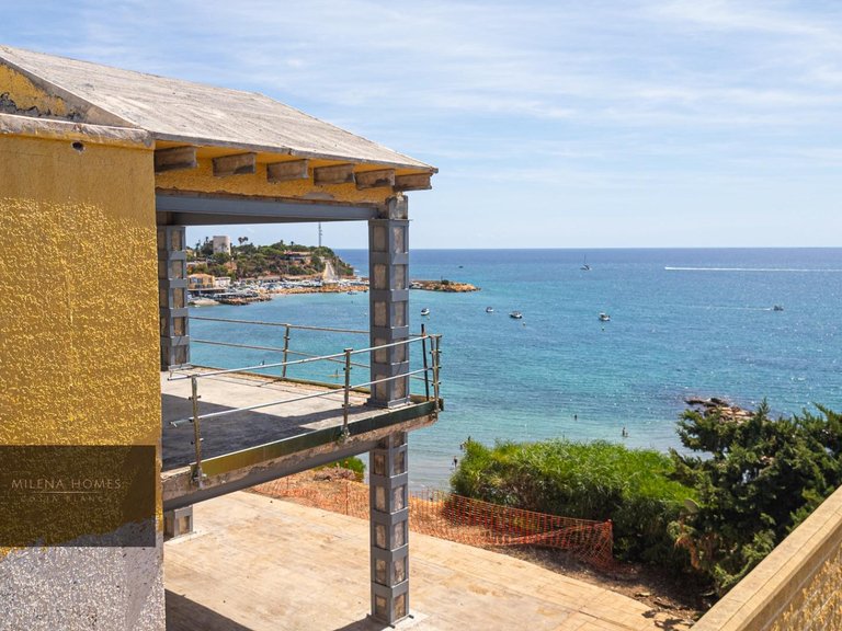 Villa for Sale in Costa Blanca Cabo Roig, Alicante 11