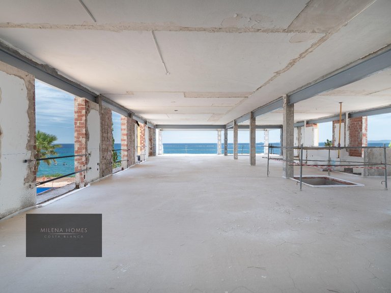 Villa for Sale in Costa Blanca Cabo Roig, Alicante 20