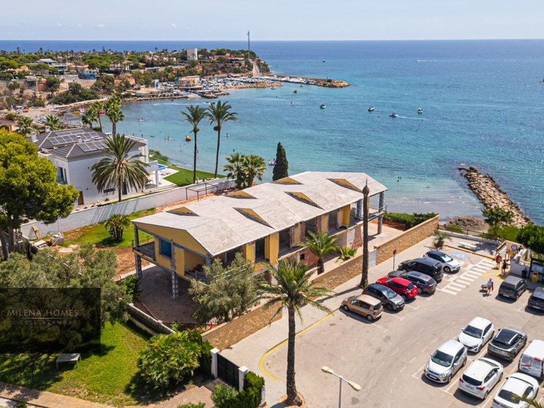 Villa for Sale in Costa Blanca Cabo Roig, Alicante 7