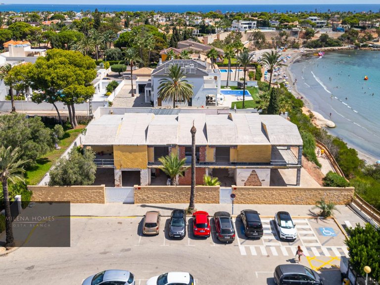 Villa for Sale in Costa Blanca Cabo Roig, Alicante 8