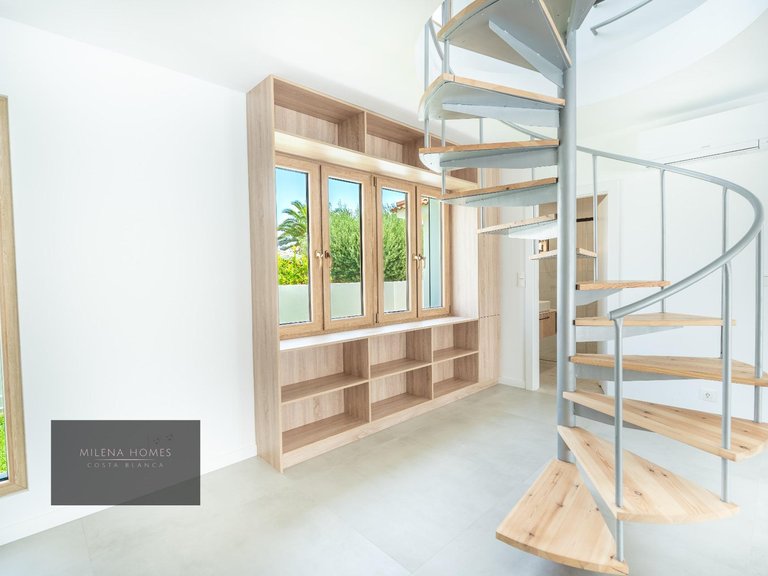 Villa for Sale in Costa Blanca Cabo Roig, Alicante 14