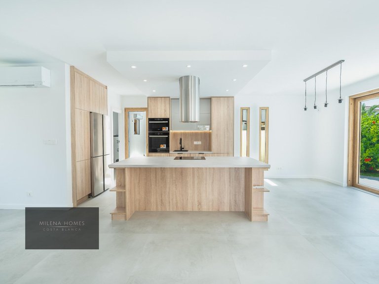 Villa for Sale in Costa Blanca Cabo Roig, Alicante 15