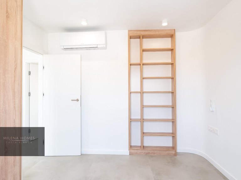 Villa for Sale in Costa Blanca Cabo Roig, Alicante 33