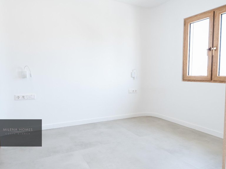 Villa for Sale in Costa Blanca Cabo Roig, Alicante 35