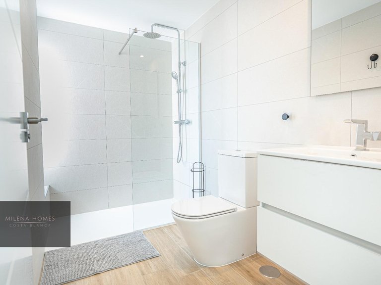 Apartment for Sale in Costa Blanca Torrevieja, Alicante 15