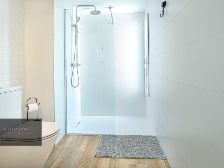 Apartment for Sale in Costa Blanca Torrevieja, Alicante 18