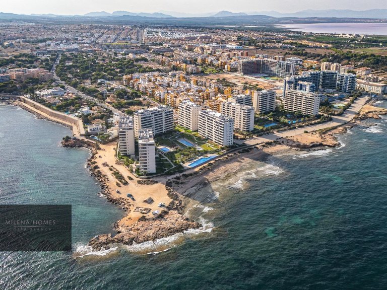 Apartment for Sale in Costa Blanca Torrevieja, Alicante 2