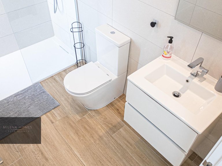 Apartment for Sale in Costa Blanca Torrevieja, Alicante 6