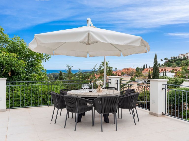 Villa for Sale in Benahavís, Malaga 15