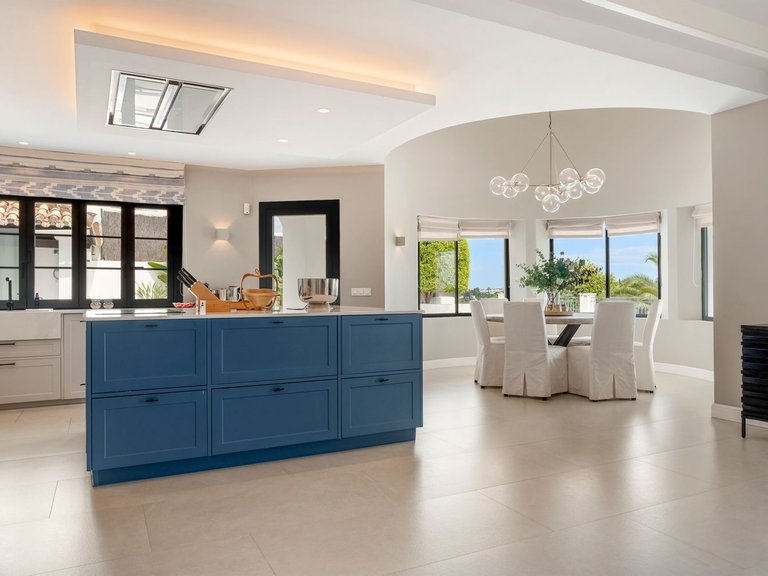 Villa for Sale in Benahavís, Malaga 19