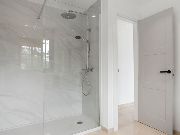Villa for Sale in Benahavís, Malaga 27