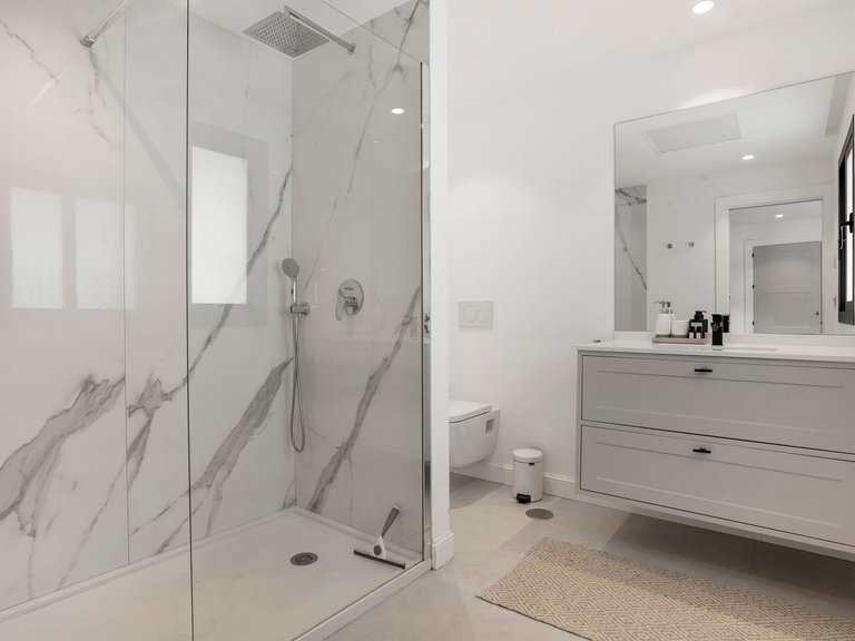 Villa for Sale in Benahavís, Malaga 37