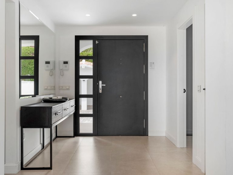 Villa for Sale in Benahavís, Malaga 44