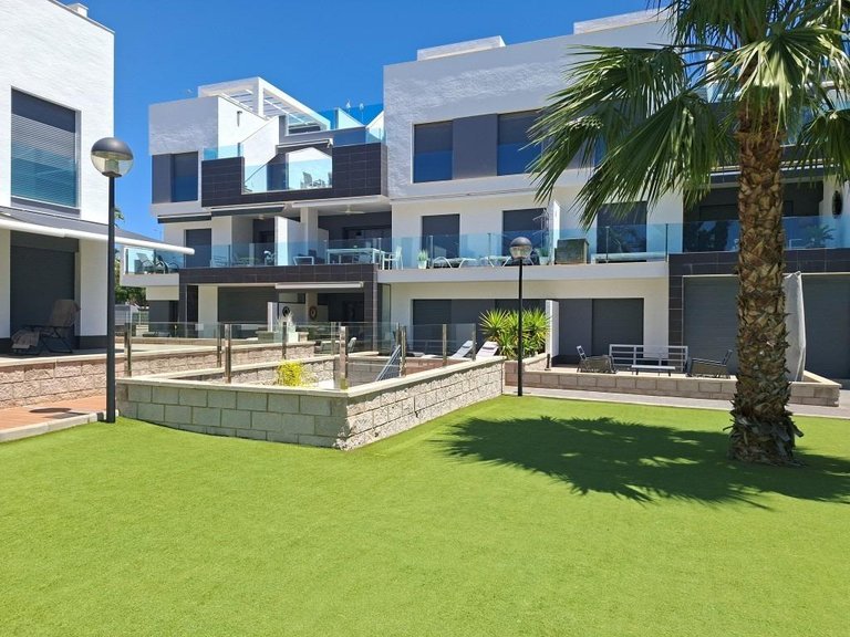 Apartment for Sale in El Raso, Alicante 10