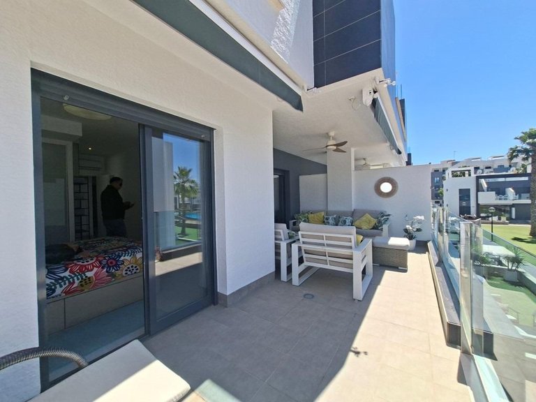 Apartment for Sale in El Raso, Alicante 29