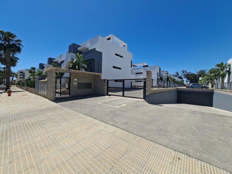 Apartment for Sale in El Raso, Alicante 4
