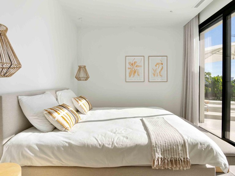 Villa for Sale in Las Colinas Golf, Alicante 11