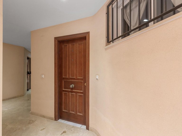 Apartment for Sale in Torrevieja, Alicante 24
