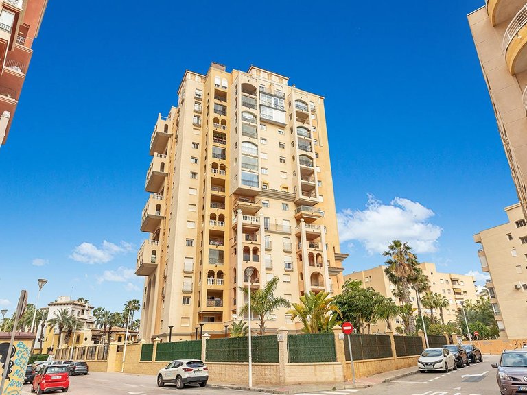 Apartment for Sale in Torrevieja, Alicante 31