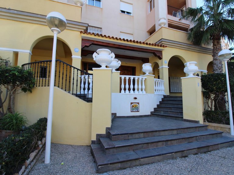 Apartment for Sale in Torrevieja, Alicante 30