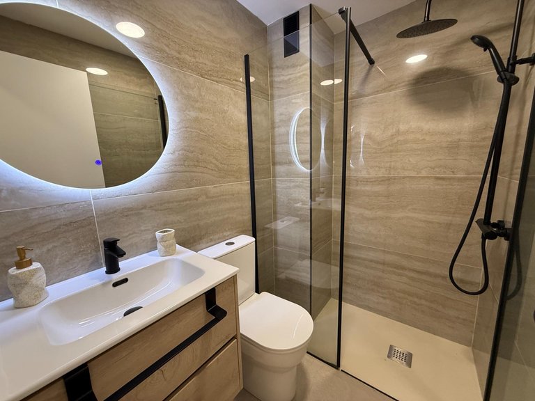 Apartment for Sale in Torrevieja, Alicante 28