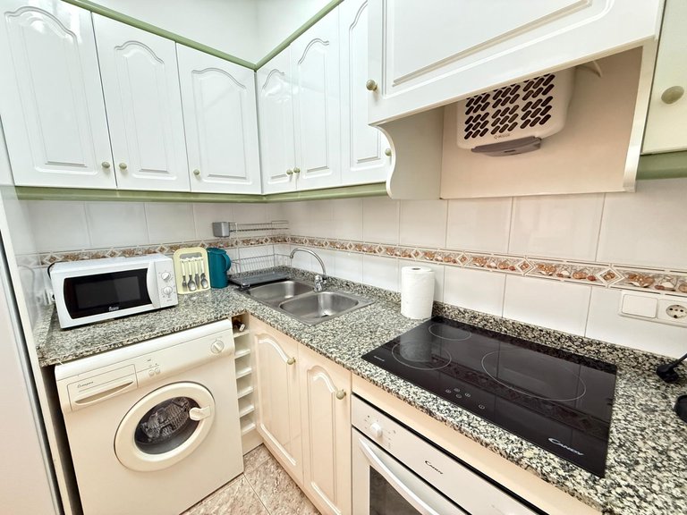 Apartment for Sale in Torrevieja, Alicante 38
