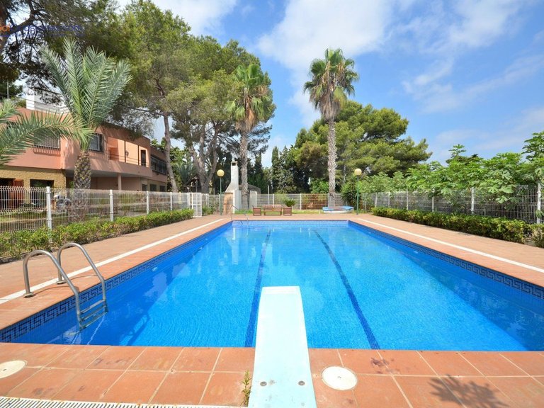 Villa for Sale in Costa Blanca Torrevieja, Alicante 1