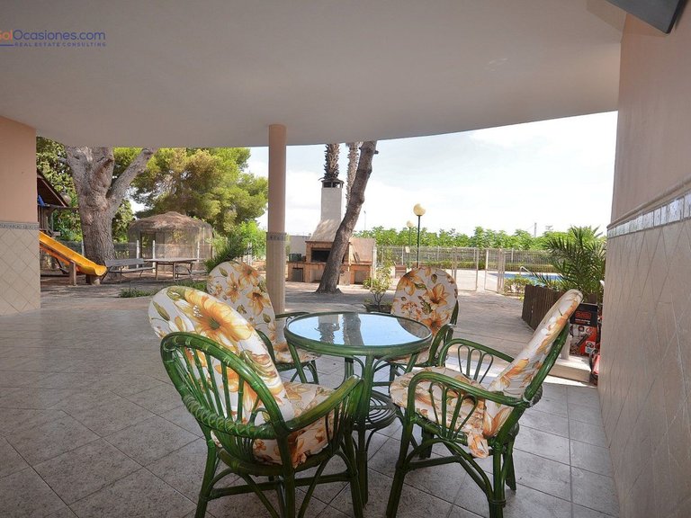 Villa for Sale in Costa Blanca Torrevieja, Alicante 18