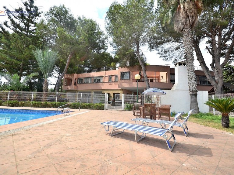 Villa for Sale in Costa Blanca Torrevieja, Alicante 35