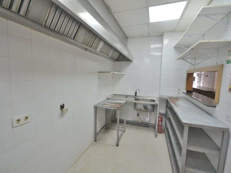 Commercial for Sale in Costa Blanca Torrevieja, Alicante 28