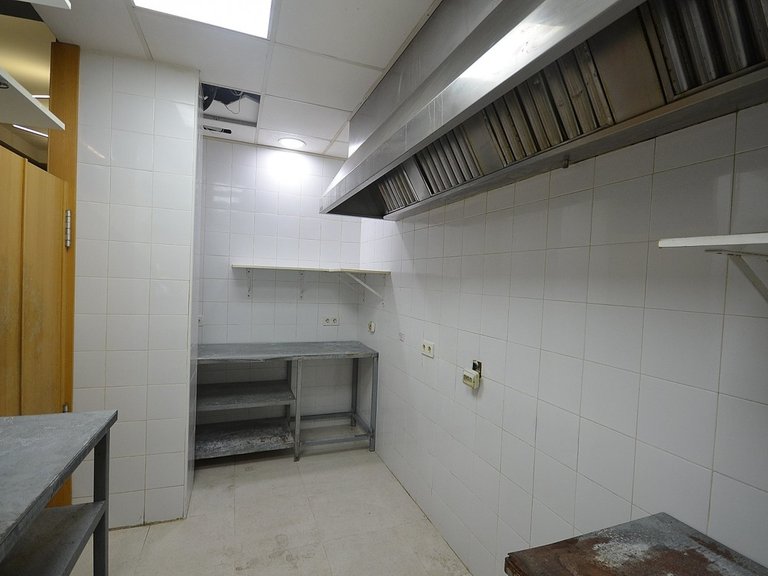 Commercial for Sale in Costa Blanca Torrevieja, Alicante 29