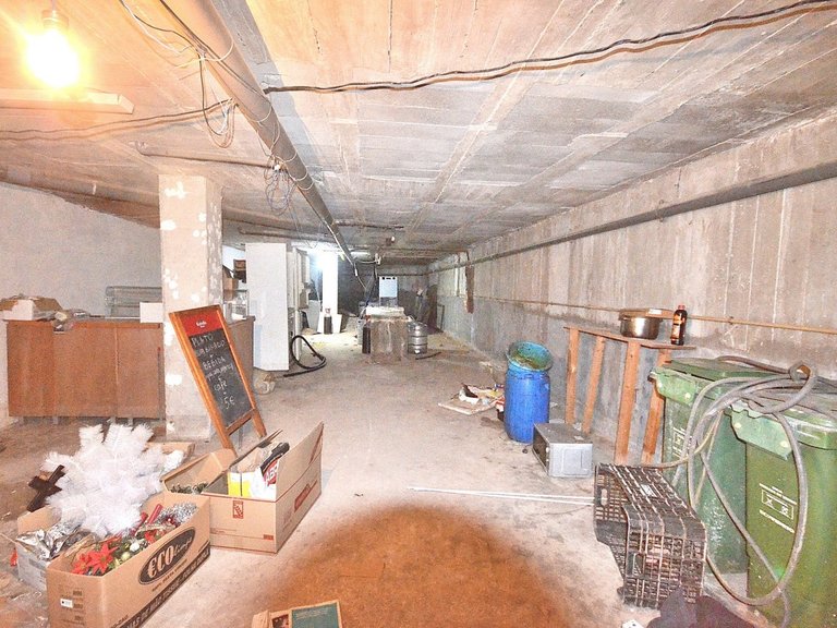 Commercial for Sale in Costa Blanca Torrevieja, Alicante 32