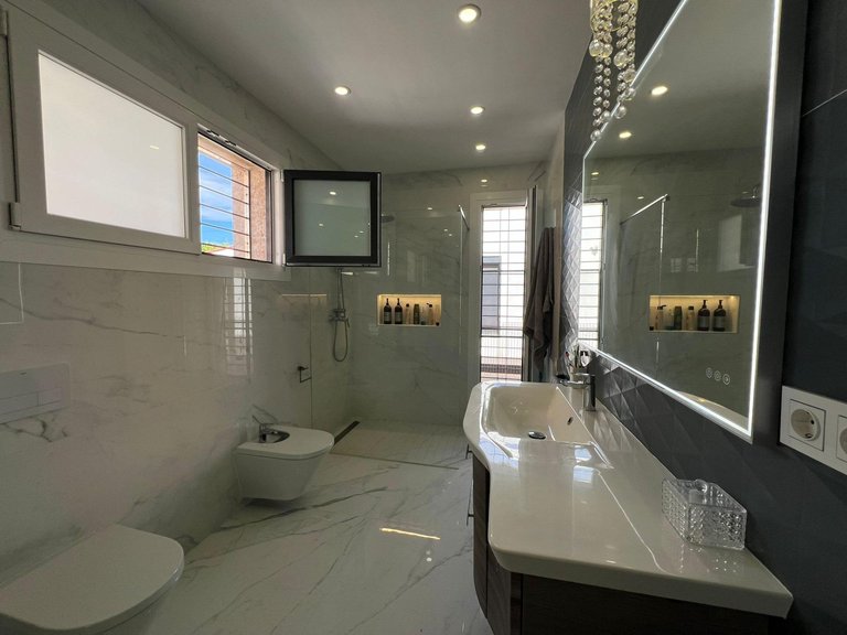 Villa for Sale in Costa Blanca Torrevieja, Alicante 22