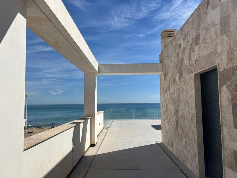 Villa for Sale in Costa Blanca Torrevieja, Alicante 32