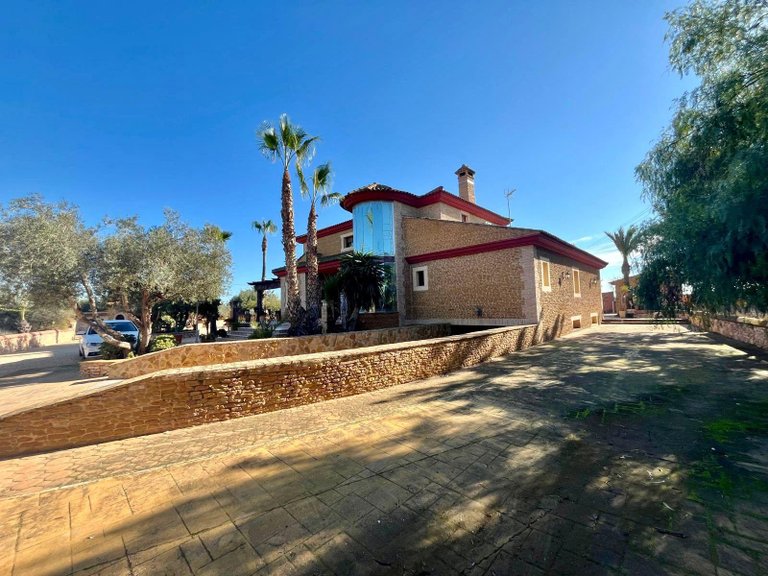 Villa for Sale in Inland Rojales, Alicante 4