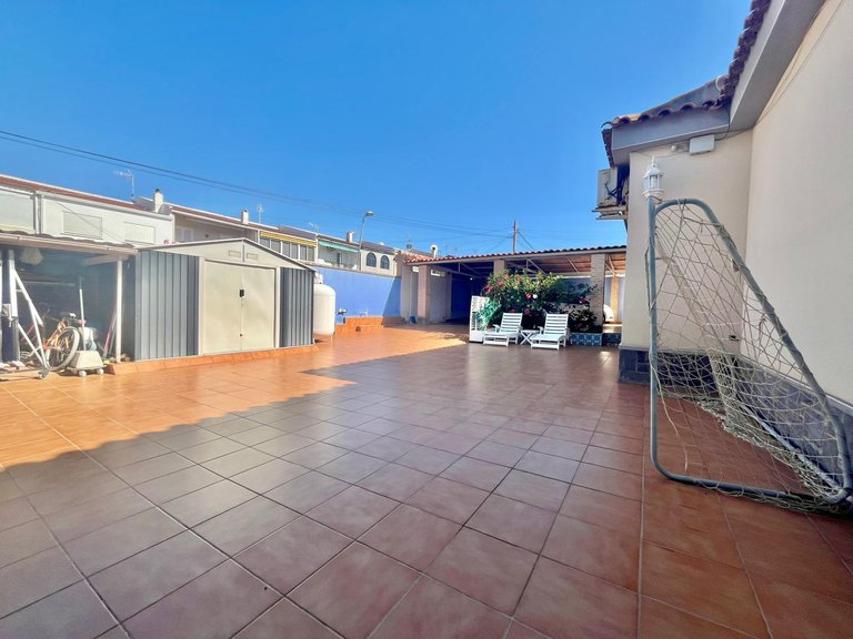 Villa for Sale in Costa Blanca Torrevieja, Alicante 12