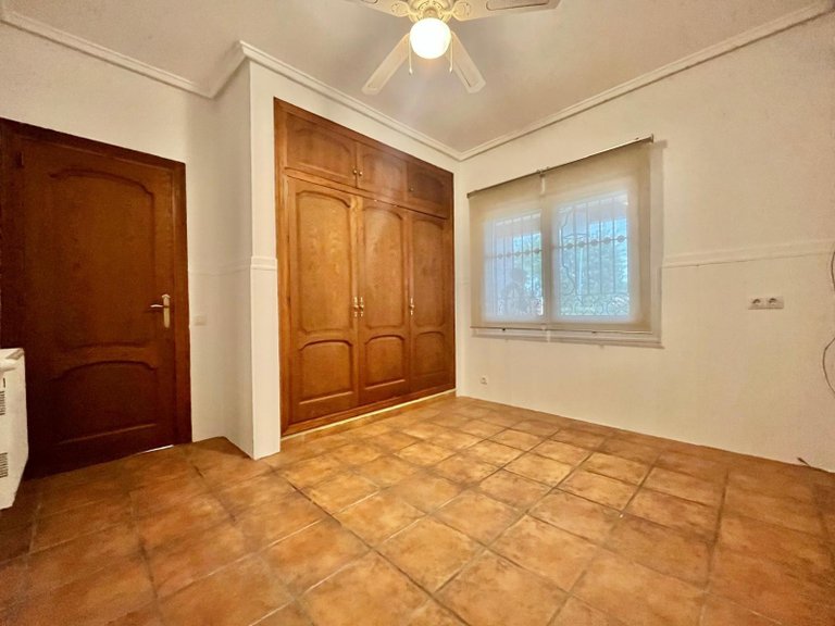 Villa for Sale in Costa Blanca Torrevieja, Alicante 30