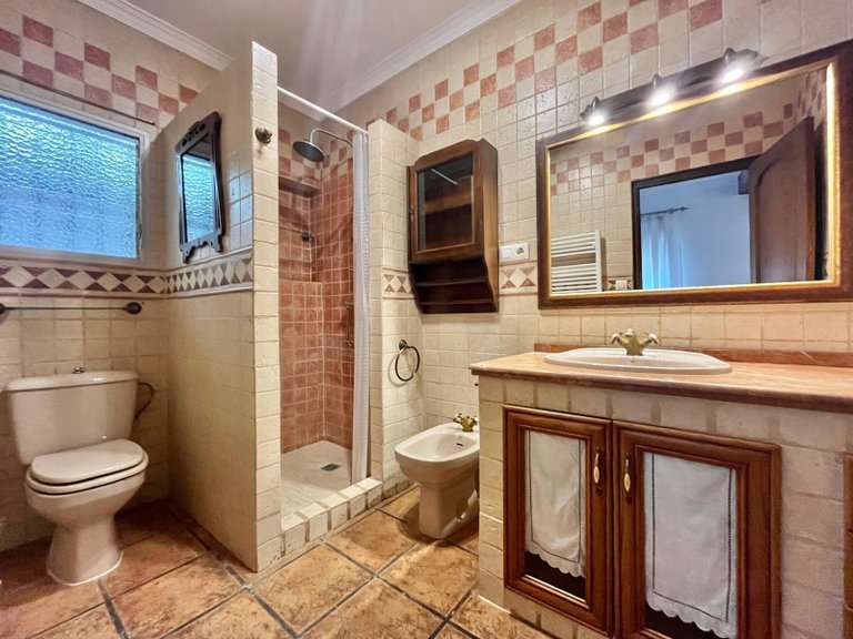 Villa for Sale in Costa Blanca Torrevieja, Alicante 36