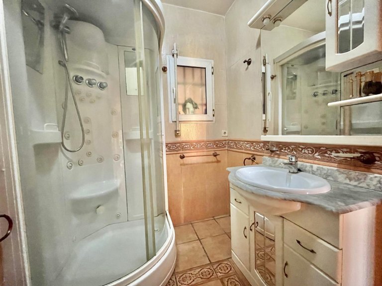 Villa for Sale in Costa Blanca Torrevieja, Alicante 24