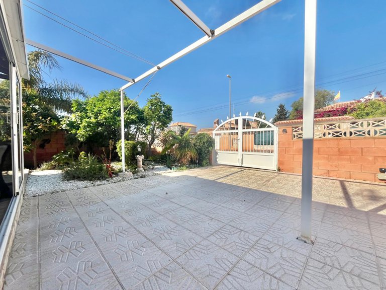 Villa for Sale in Costa Blanca Orihuela Costa, Alicante 4