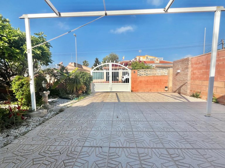 Villa for Sale in Costa Blanca Orihuela Costa, Alicante 6