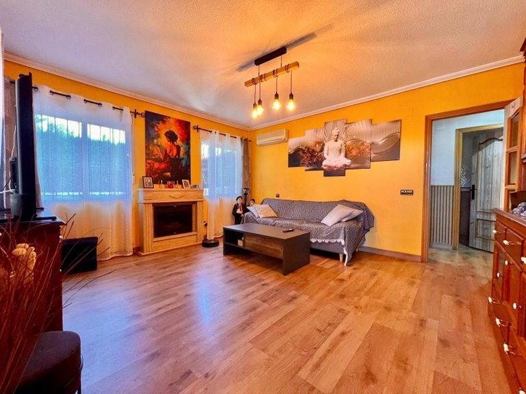 Villa for Sale in Costa Blanca Torrevieja, Alicante 24