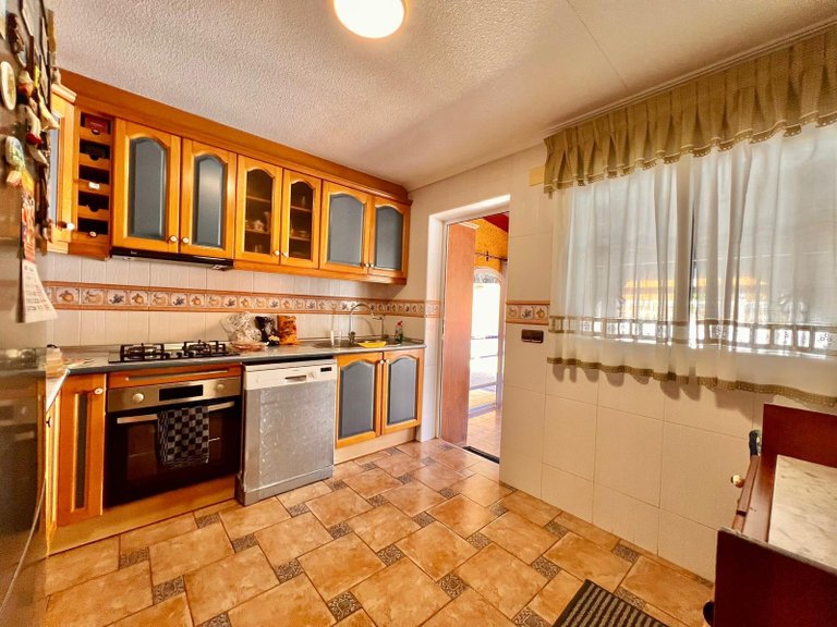 Villa for Sale in Costa Blanca Torrevieja, Alicante 29