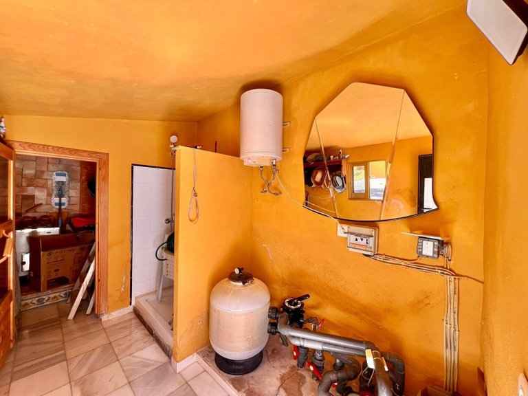 Villa for Sale in Costa Blanca Torrevieja, Alicante 38